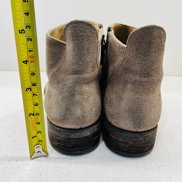Karl Lagerfeld Ankle Boot Tan Gray Suede Genuine Leather Classic Side Zip Sz 5.5 - Picture 11 of 16